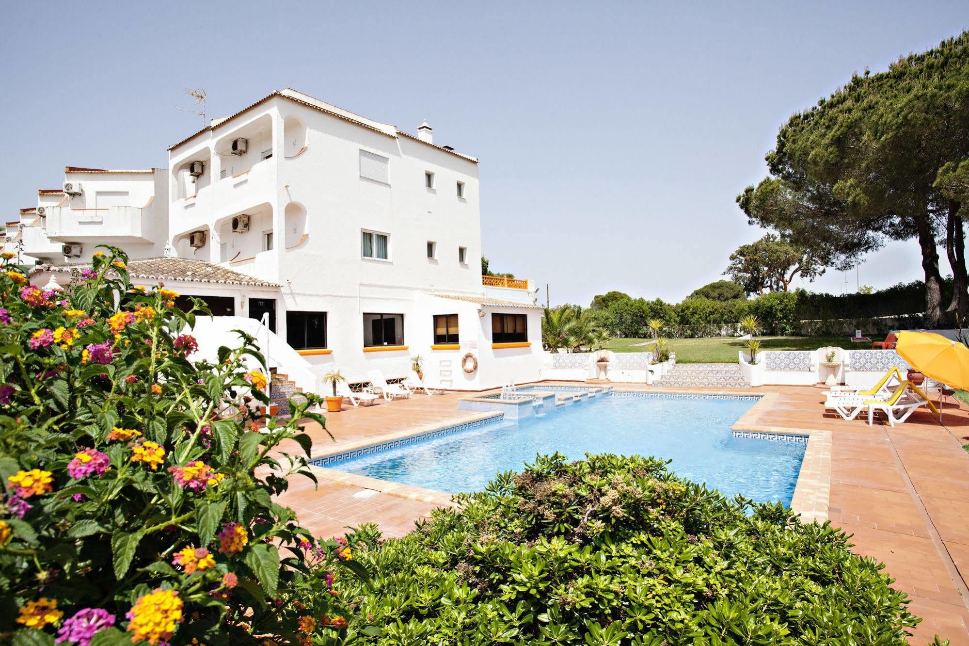 Apartamentos Turisticos Gida By Umbral Quarteira Luaran gambar